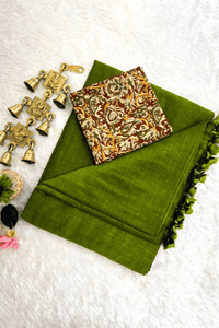 Beautiful Mahendi Plain Saree With Designer Print Blouse